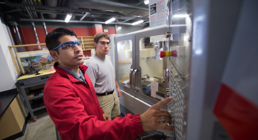 Students in a mechanical engineering lab. 