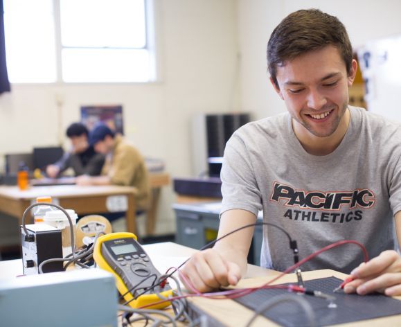 physics major in lab