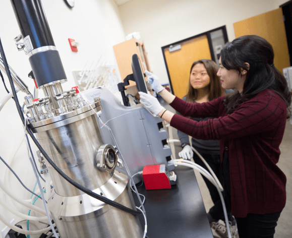 Students working at the bioengineering lab.